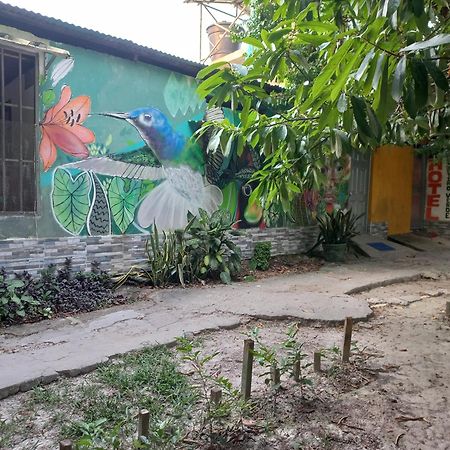 Aparta-Refugio El Retiro Verde Leticia Exterior photo